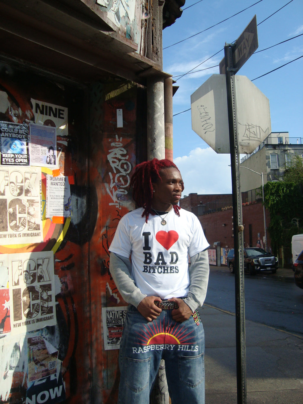 I ❤️ BAD BITCHES T-shirt